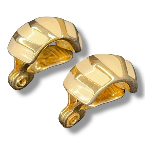 Vintage Monet Clip On Earrings Gold Ivory Event Wedding Gift Party Formal - Picture 1 of 8
